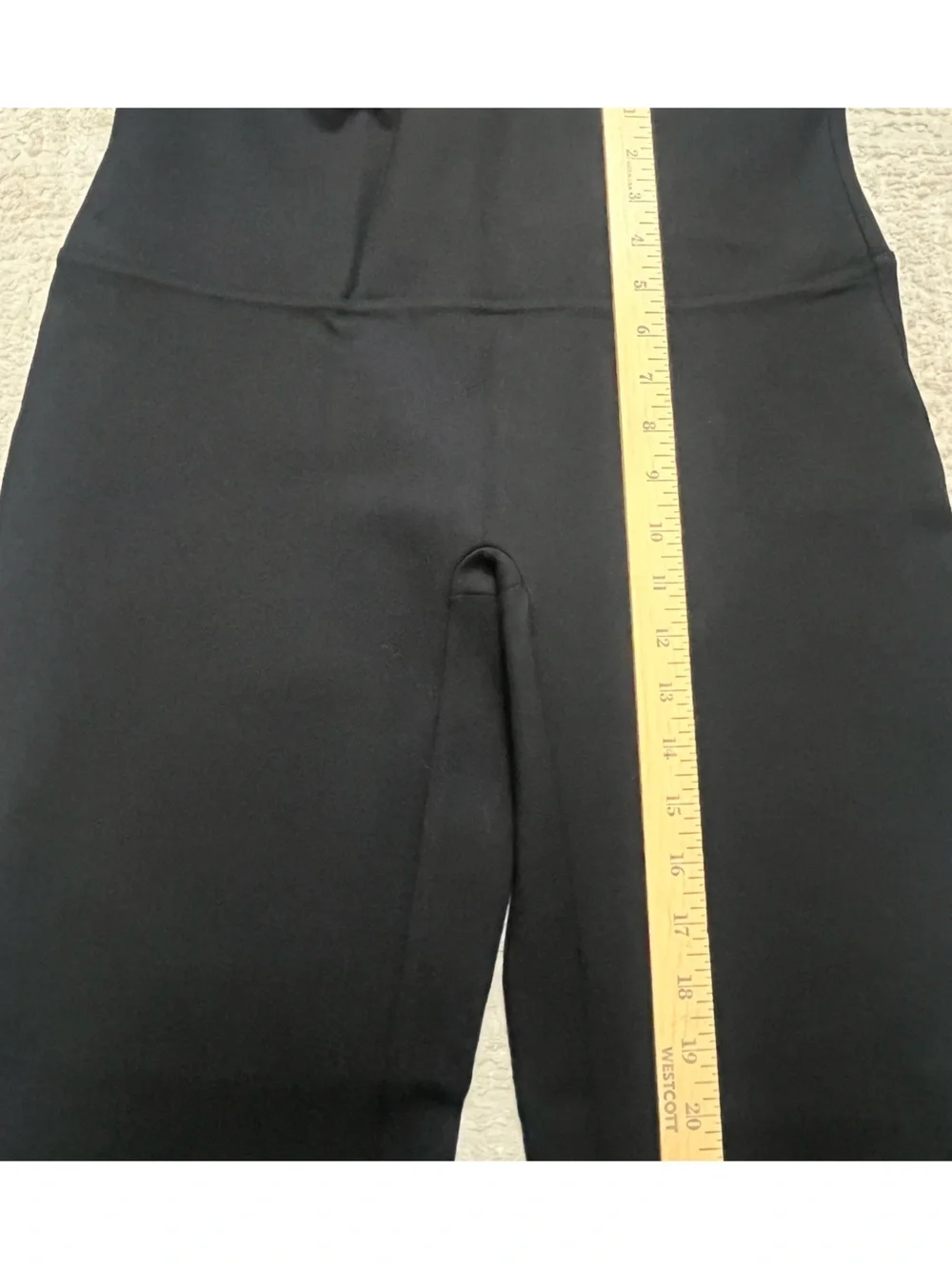 Spanx Ankle Length Ponte Leggings - Picture 4 of 10